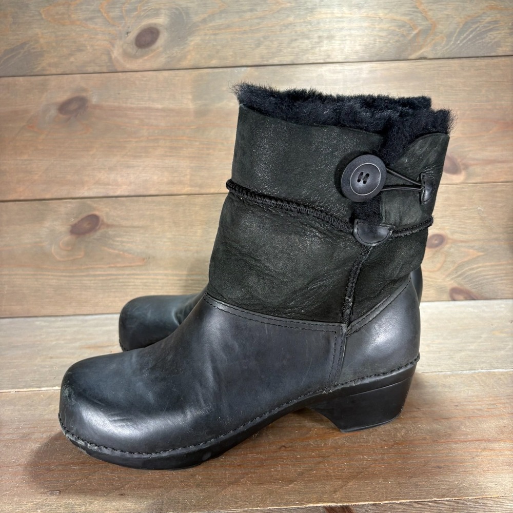 Dansko Stormy Womens size 38 shoes Black Leather Fur Lined Button Ankle boots